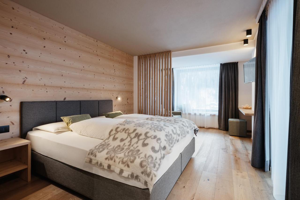 Berghotel Sanvi San Martino in Badia Extérieur photo