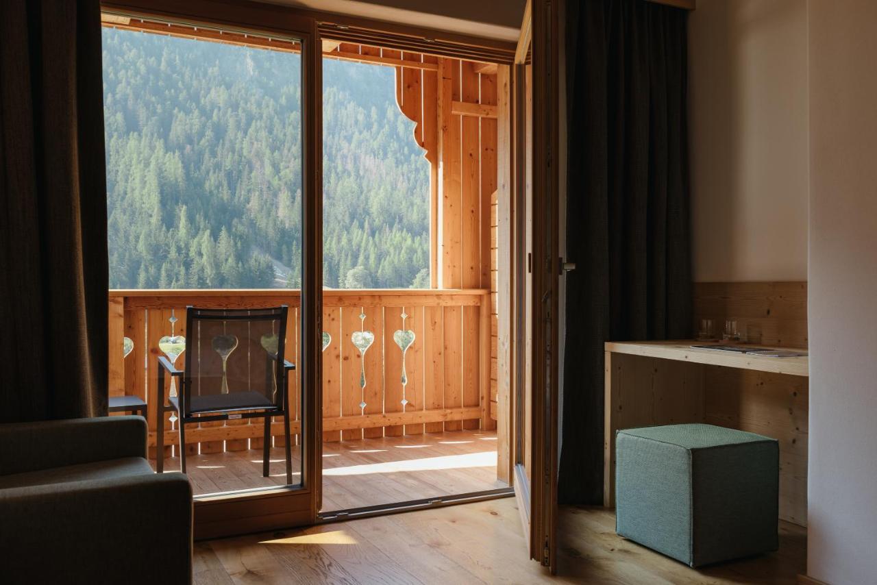 Berghotel Sanvi San Martino in Badia Extérieur photo