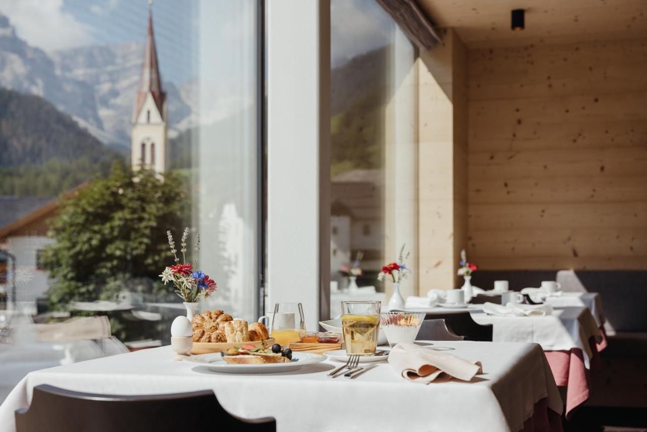 Berghotel Sanvi San Martino in Badia Extérieur photo